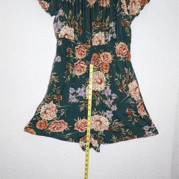 American Eagle Floral Romper Woman Sz Medium Green Peasant Cottagecore Style - Picture 8 of 12
